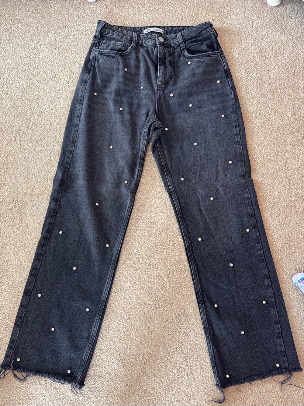 Zara Black Straight-Leg Jeans with Pearl Stud Accents